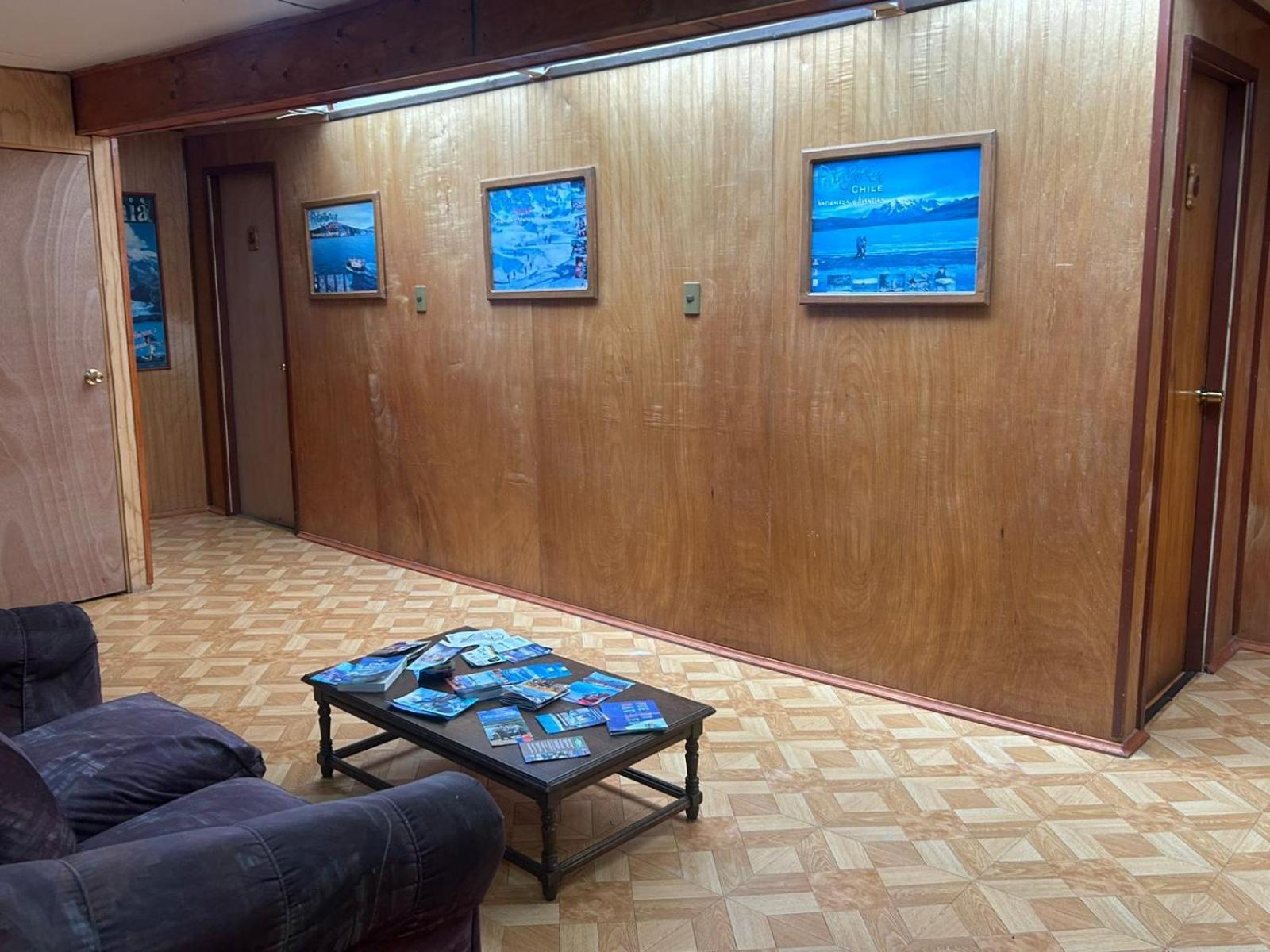 Hostal Reymar 纳塔列斯港 外观 照片